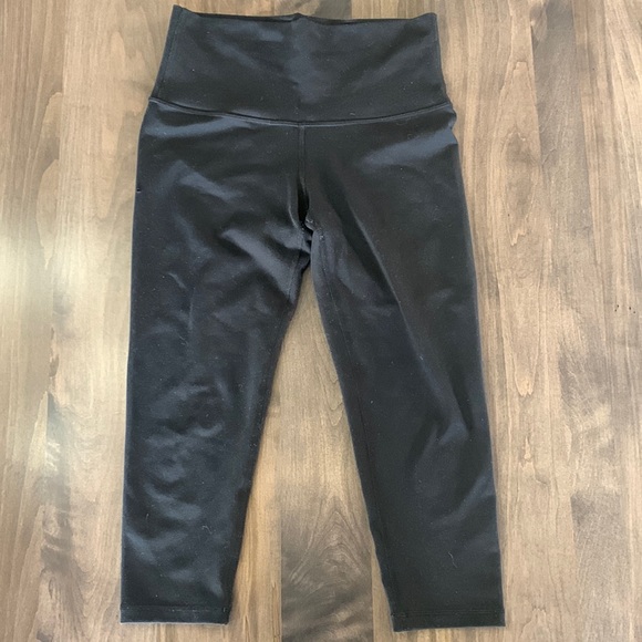 Black Ivivva Capris - Picture 1 of 3
